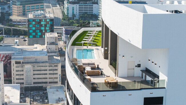 Building Photo - 350 N Miami Ave