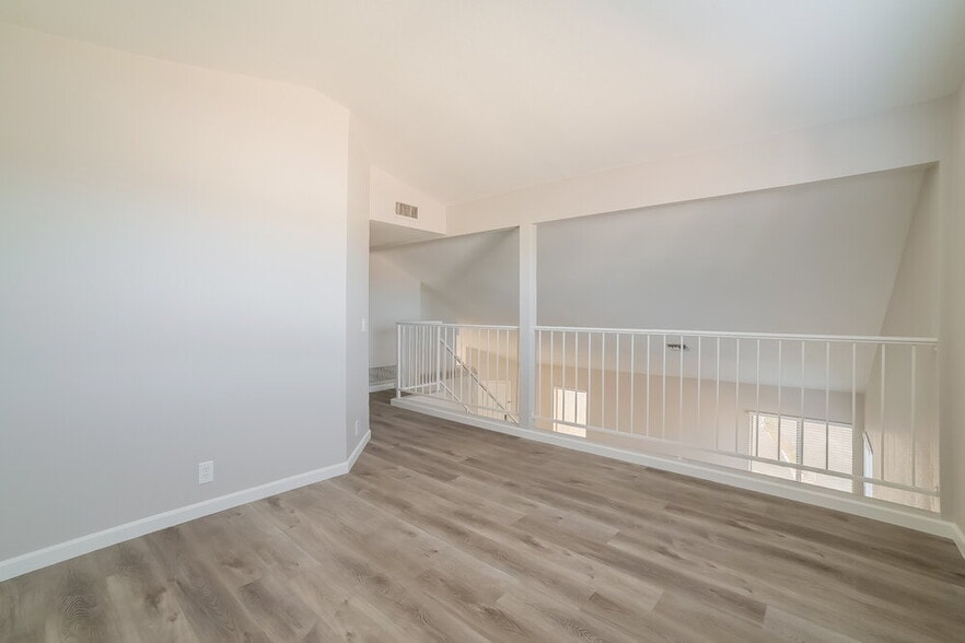 Building Photo - 14994 W Bottle Tree Ave