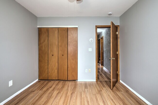 Building Photo - 55 Lantern Park Dr
