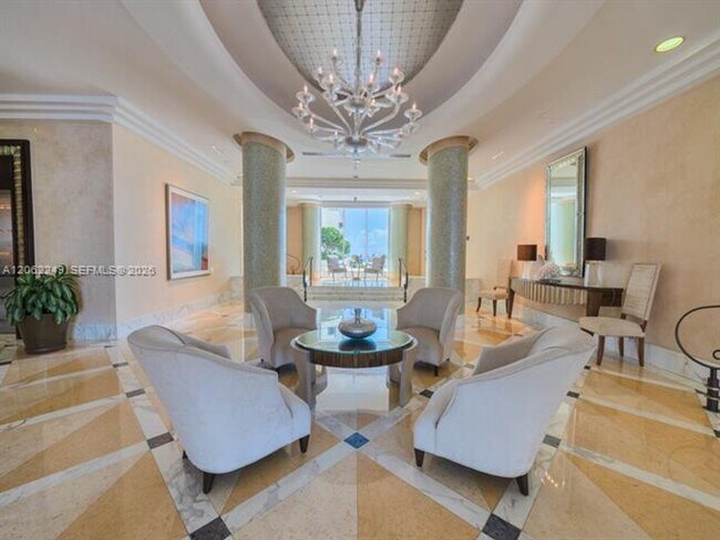 Building Photo - 6917 Collins Ave