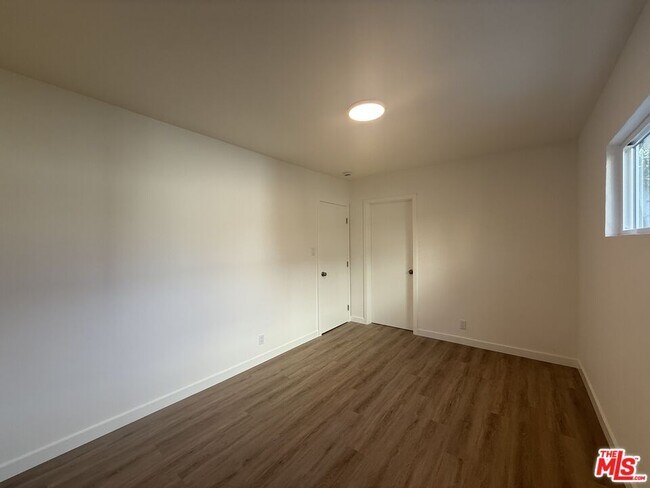 Building Photo - 1314 10th St