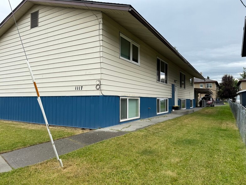 Building Photo - 1117 Karluk St