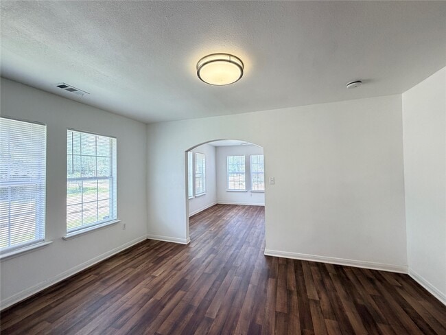 Building Photo - 5302 Clay St