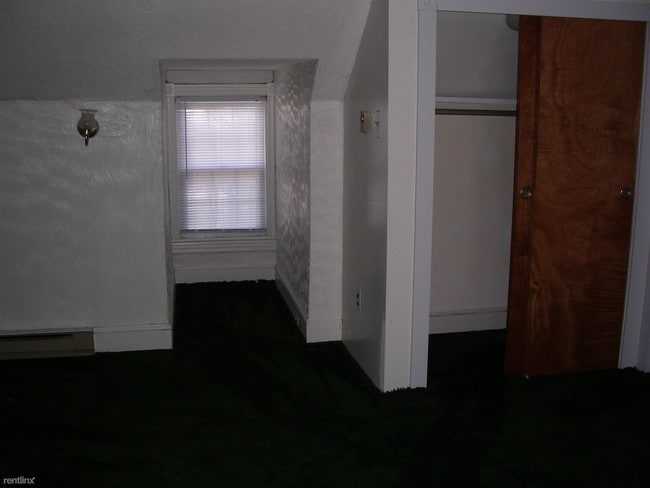 Building Photo - 207 Woodlawn Terrace