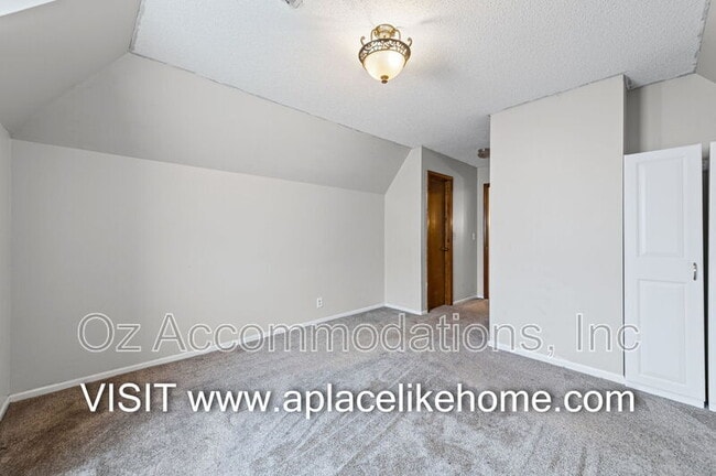 Building Photo - 10508 Reeder St