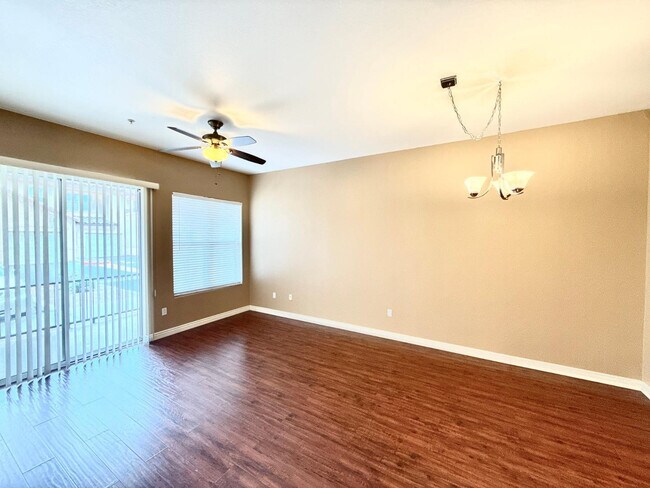 Building Photo - 14575 W Mountain View Blvd