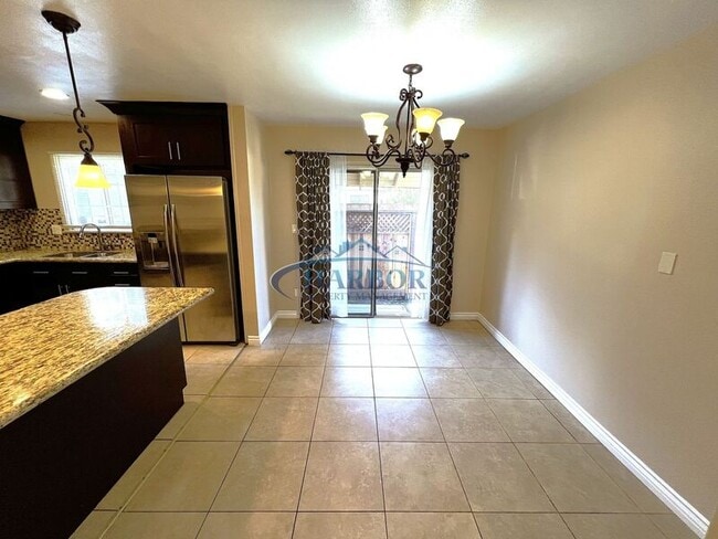 Building Photo - 227 W Cummings St