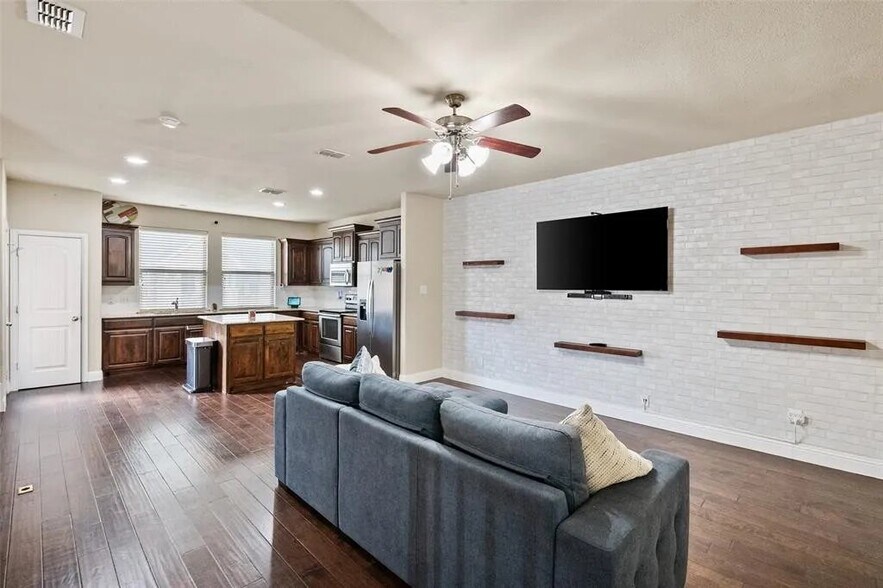 Building Photo - 2630 Villa Di Lago Dr
