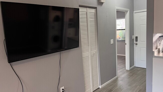 Building Photo - 2931 60th St W