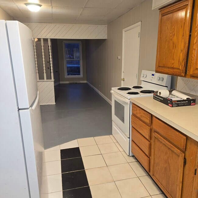 Building Photo - 55-57 West Parkwood Avenue