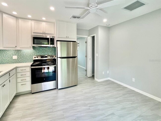 Building Photo - 4306 Porpoise Dr