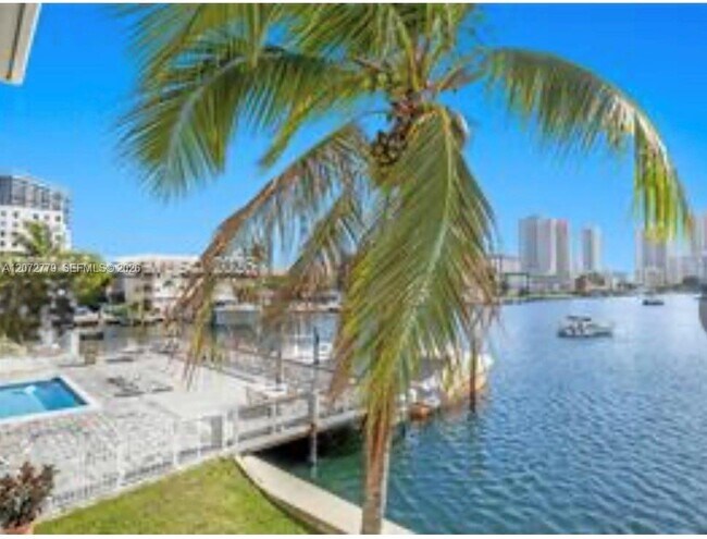 Building Photo - 462 Golden Isles Dr