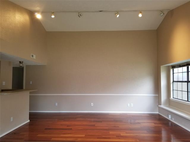 Building Photo - 1305 Clearview Dr