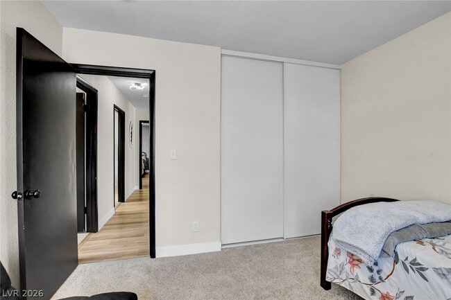 Building Photo - 6009 W Carpenteria Way