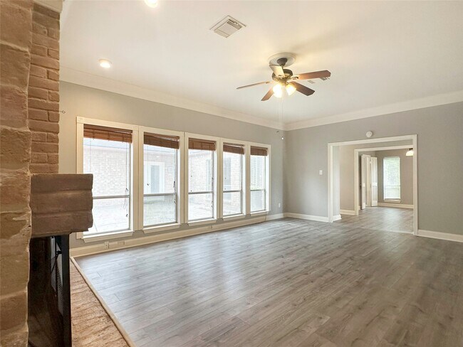 Building Photo - 6806 Winkleman Rd