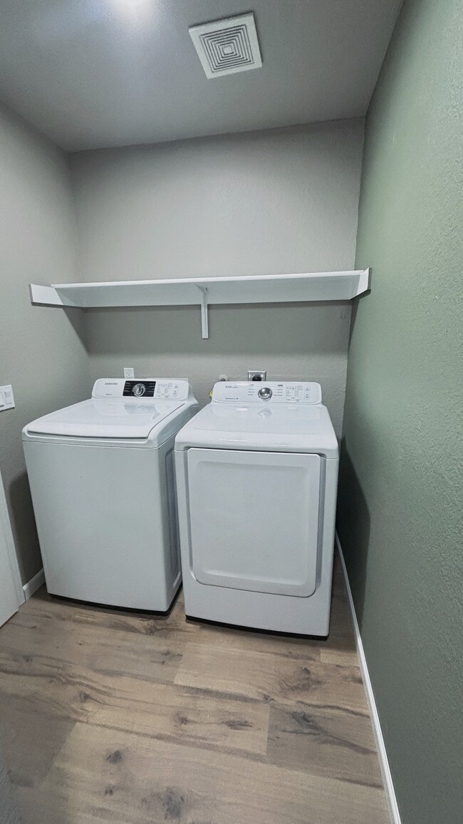 Building Photo - 4605 Acers Ln