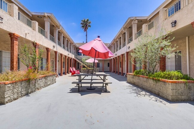 Interior - Central Inglewood Life – Gated Living Near SoFi & Transit