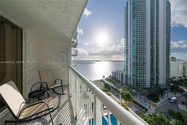 Building Photo - 1200 Brickell Bay Dr