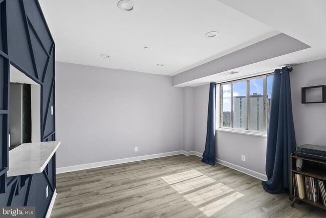 Building Photo - 5340 Holmes Run Pkwy