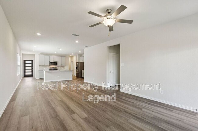 Building Photo - 606 Travine Dr