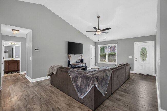 Building Photo - Relax and Unwind in This Sterling Farms Gem