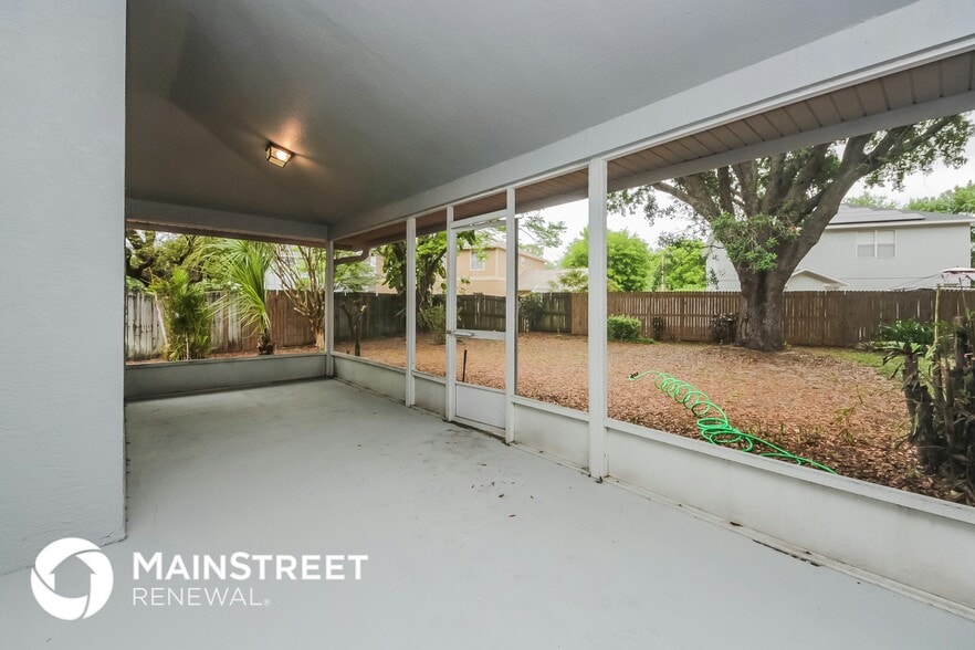 Building Photo - 305 Killington Way