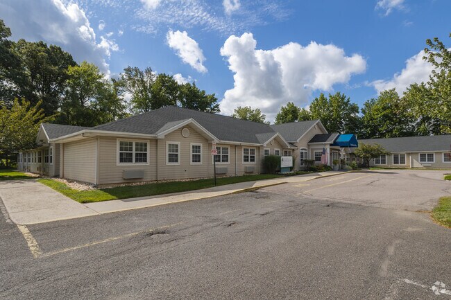 Primary Photo - Woodbourne Place Apartments