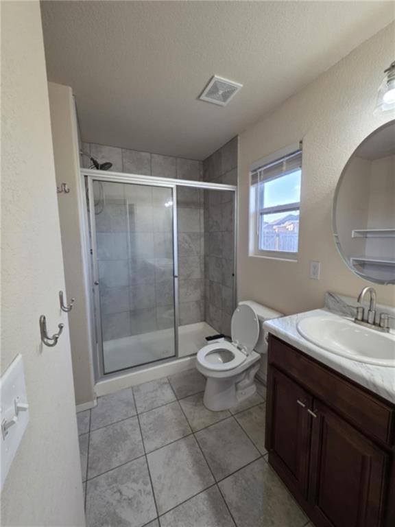 Building Photo - 856 NW Evans Cir