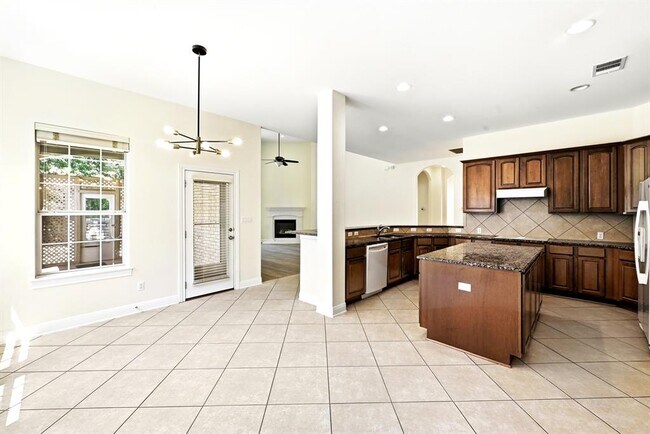 Building Photo - 201 Varco Dr