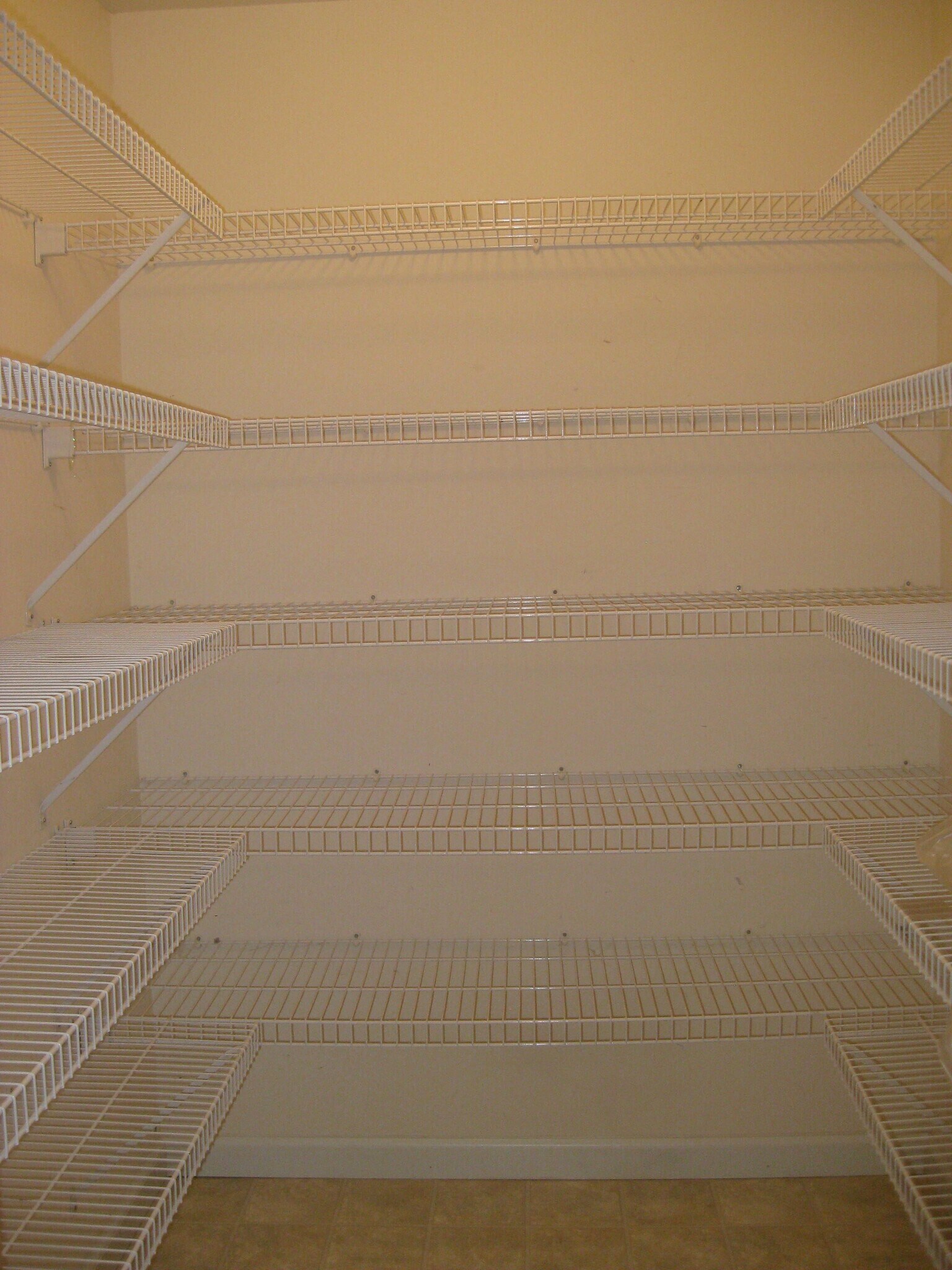 Building Photo - 1031 Arlington Ct