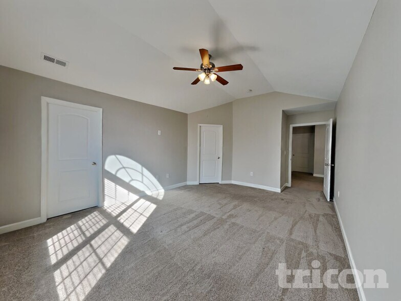 Building Photo - 114 Brighton Village Ln