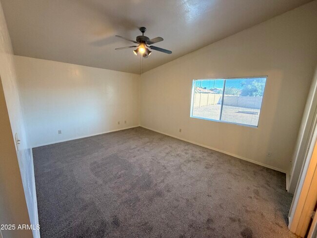 Building Photo - 1421 N Salida Del Sol