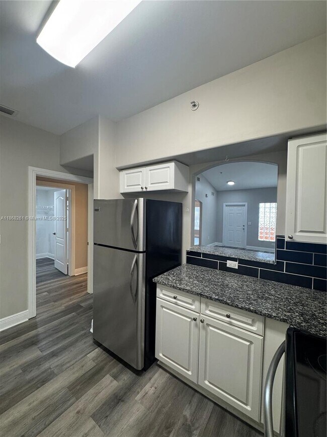 Building Photo - 4154 Castilla Circle