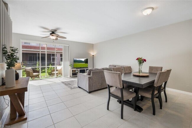 Building Photo - 10004 Ravello Blvd