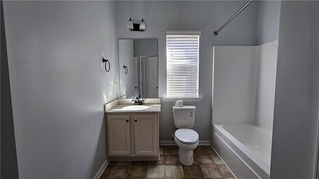 Building Photo - 400 Macland Mill Dr