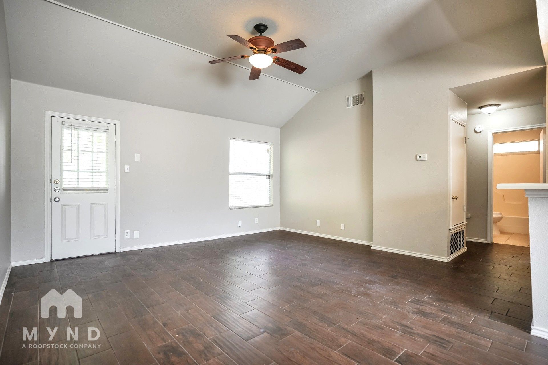 Building Photo - 6204 Duchess Dr