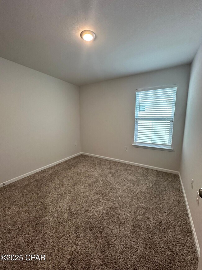 Building Photo - 6636 Slabinski Ln