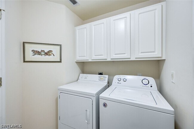 Building Photo - 2230 Arielle Dr