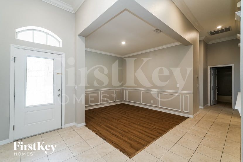 Building Photo - 11737 Summer Springs Dr