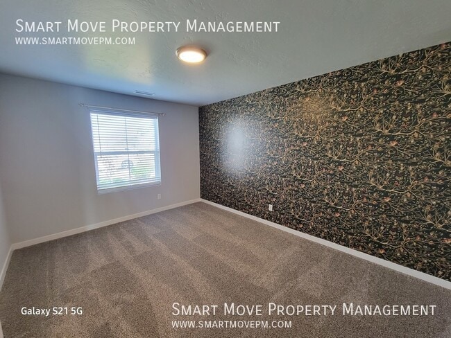 Building Photo - 6322 N Seacliff Ave