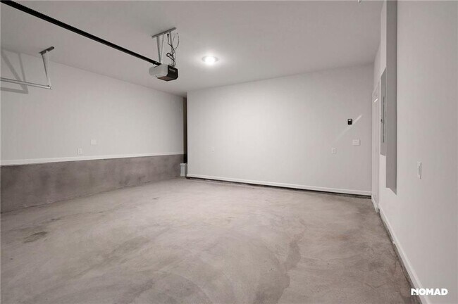 Building Photo - 3080 Greyton Dr