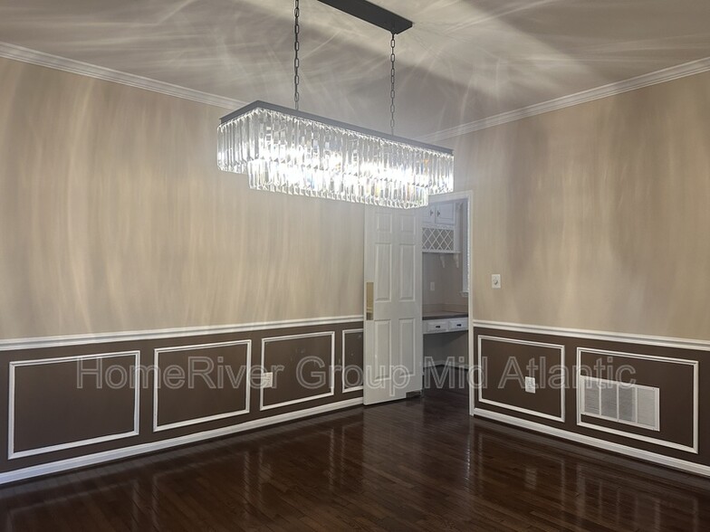 Building Photo - 8308 Holly Haven Ln
