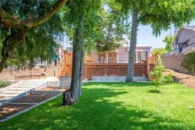Building Photo - 5049 Mt Royal Dr