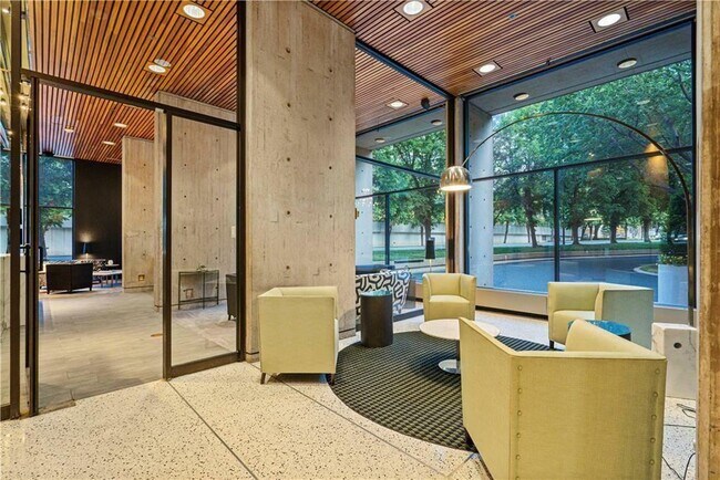 Building Photo - 2510 Grand Blvd