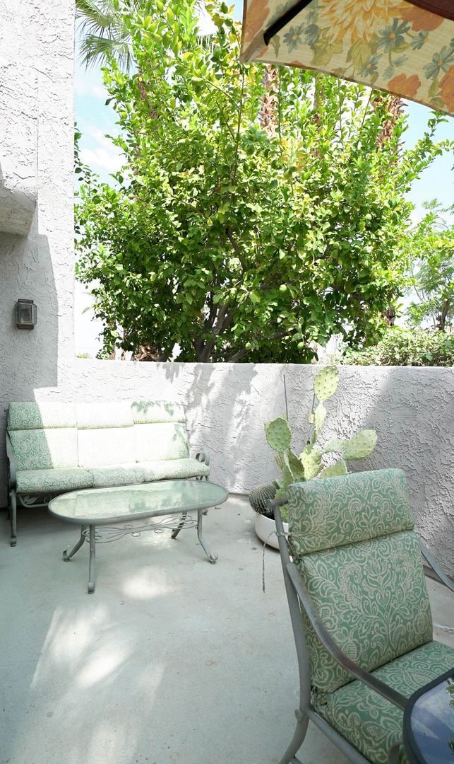 Building Photo - Beautifully Furnished Condo with Mountain ...