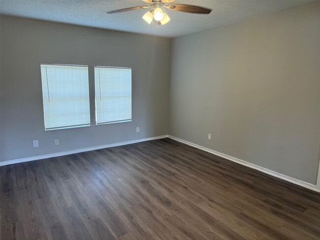 Building Photo - 5933 Southgood St