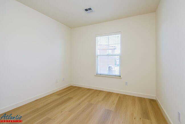 Building Photo - Communications Hill | LVP Flooring | Central A/C