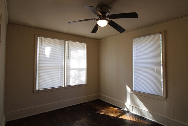 Building Photo - 304 Loring Dr