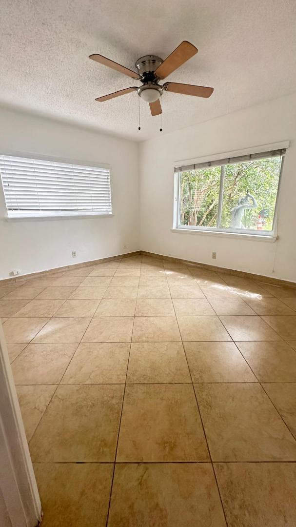 Building Photo - 1755 NE 18th St