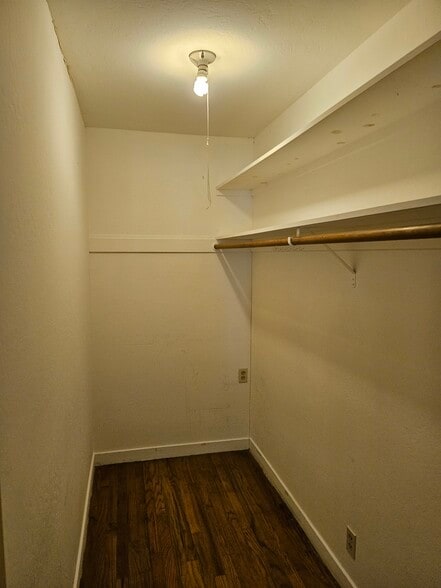 Building Photo - 173 Bel Ayre Dr